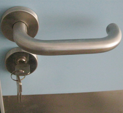 人性化的U型門(mén)把手